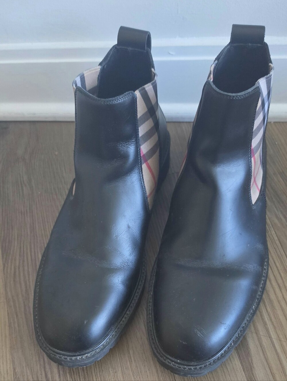 Men's Burberry Authentuc Black Leather & Check Chelsea Boots 10 (43)